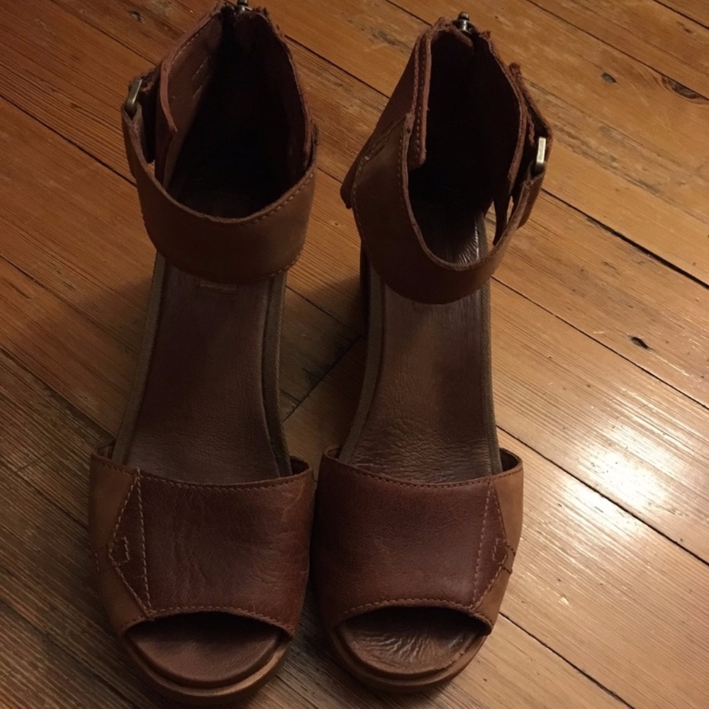 Sorel Sandals